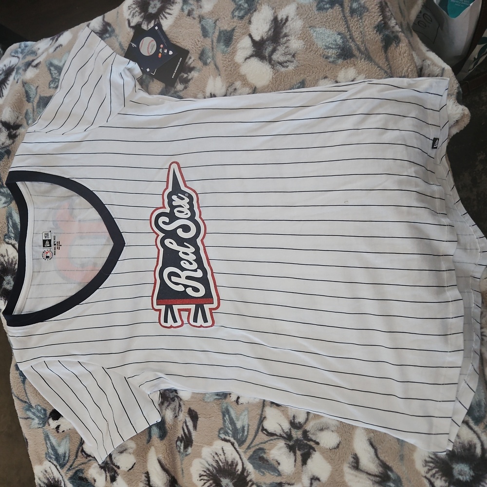 Women's Red Sox Game Shirt NWT Sz Med.